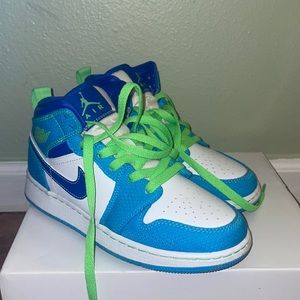Jordan 1s Mid
